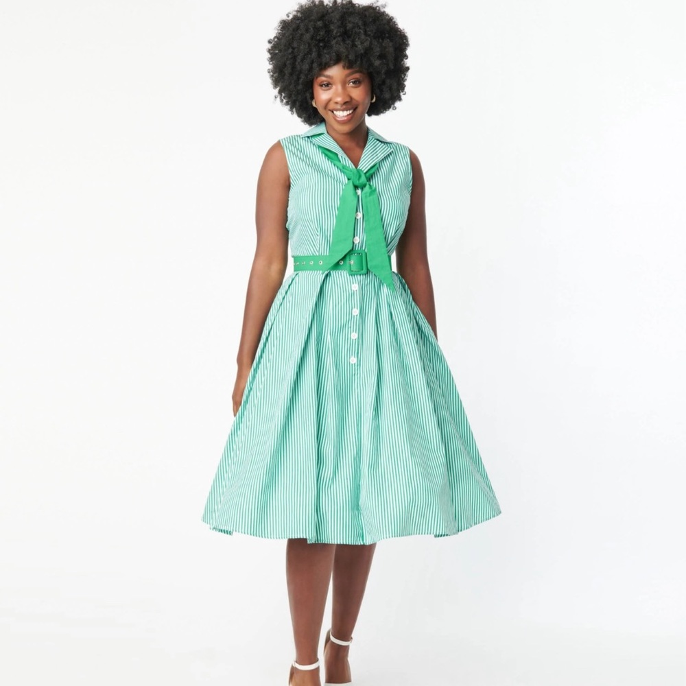 Unique Vintage Green & White Edith Swing dress Sz M NWOT